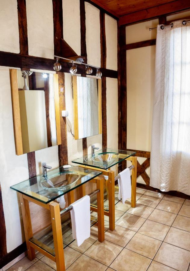 Cafe De France Bed & Breakfast Eauze Bagian luar foto