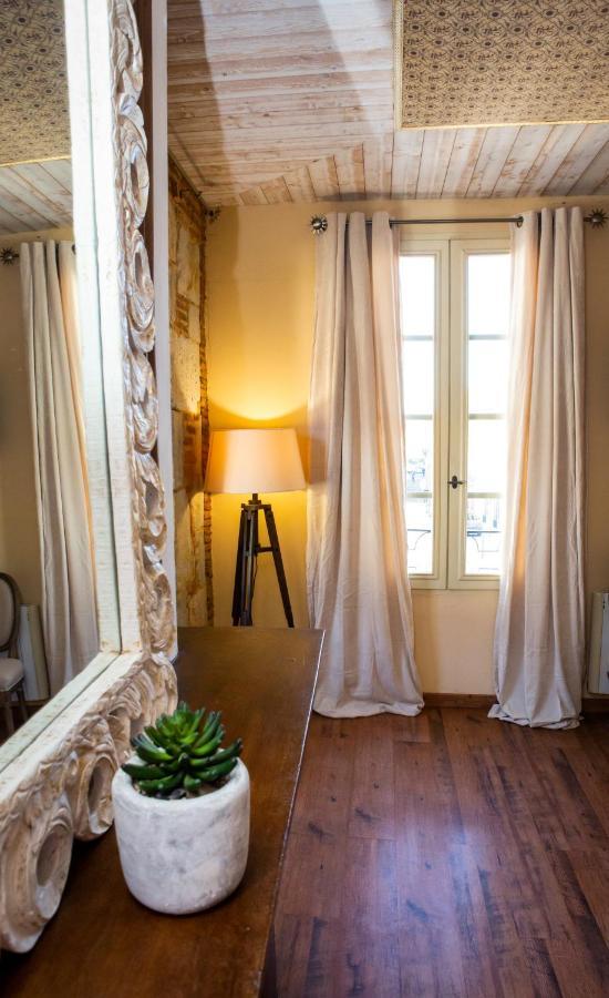 Cafe De France Bed & Breakfast Eauze Bagian luar foto