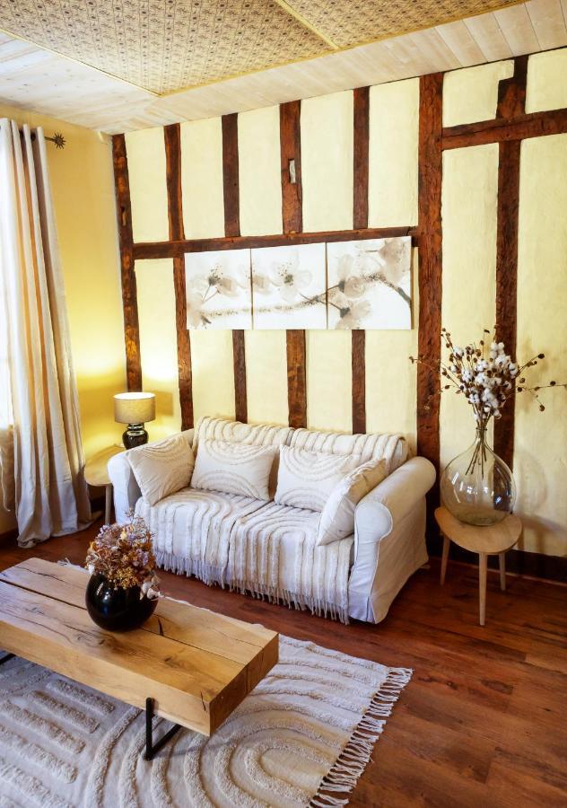 Cafe De France Bed & Breakfast Eauze Bagian luar foto